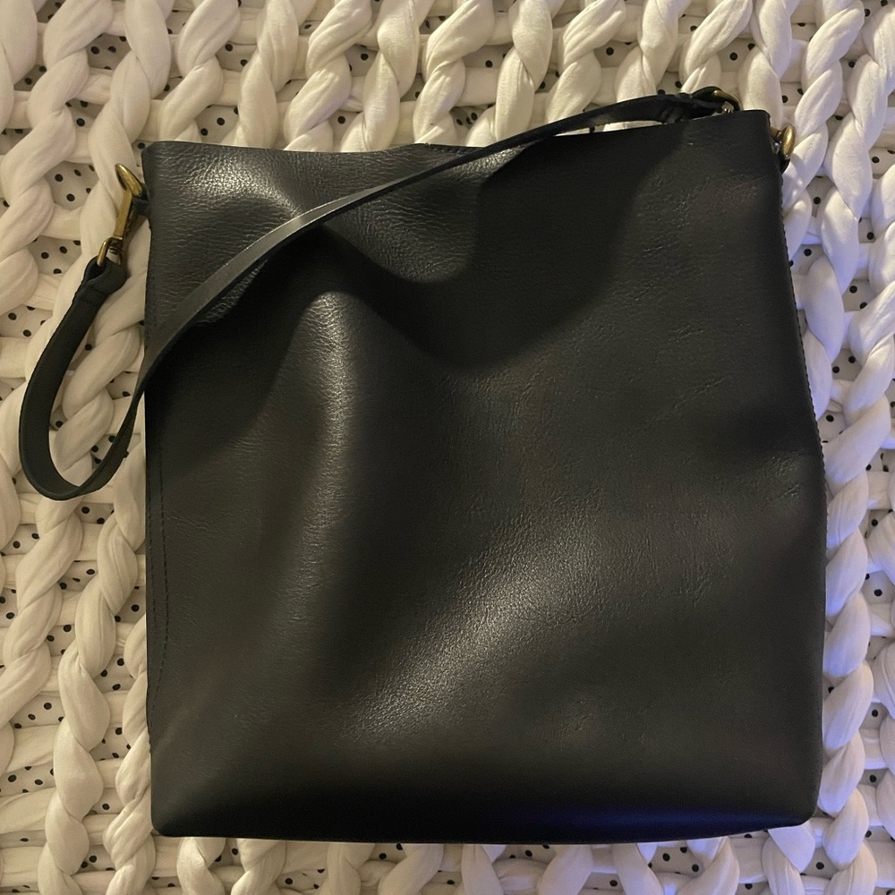 Madewell Transport Bucket Bag